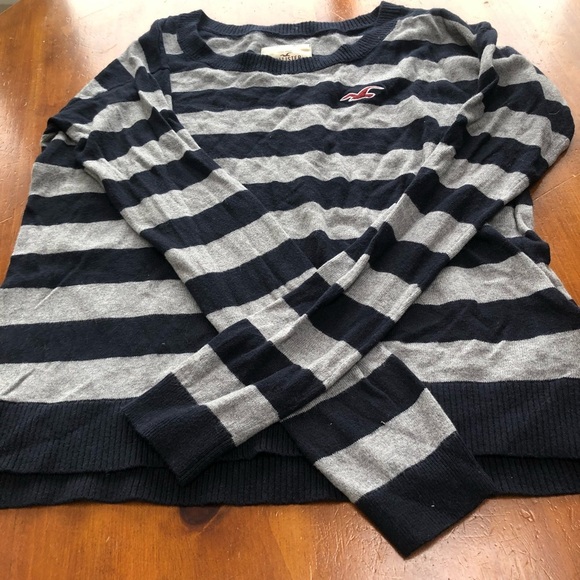 Hollister Striped Knit Top size medium, new or like new , spring clothes - Picture 1 of 7